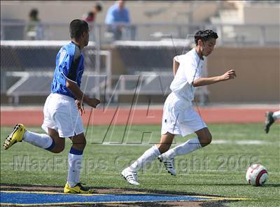 Thumbnail 2 in Salesian vs. Avenal (CIF SoCal Regional D3 Final) photogallery.