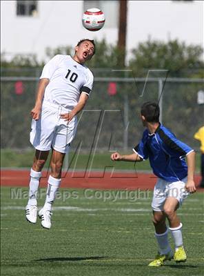 Thumbnail 3 in Salesian vs. Avenal (CIF SoCal Regional D3 Final) photogallery.