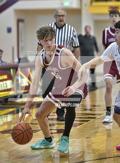 Thumbnail 3 in Sandia Prep @ Mesa Vista (Braves Invitational at Santa Fe Indian School) photogallery.