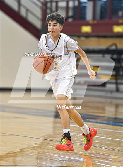 Thumbnail 2 in Sandia Prep @ Mesa Vista (Braves Invitational at Santa Fe Indian School) photogallery.