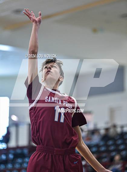 Thumbnail 1 in Sandia Prep @ Mesa Vista (Braves Invitational at Santa Fe Indian School) photogallery.