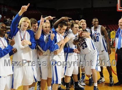 Thumbnail 1 in Terry Sanford vs. Lake Norman (NCHSAA Class 4A Final) photogallery.
