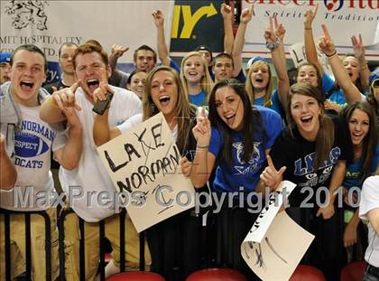 Thumbnail 3 in Terry Sanford vs. Lake Norman (NCHSAA Class 4A Final) photogallery.