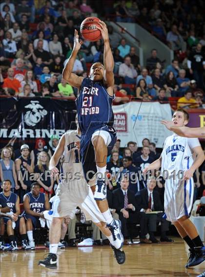 Thumbnail 1 in Terry Sanford vs. Lake Norman (NCHSAA Class 4A Final) photogallery.