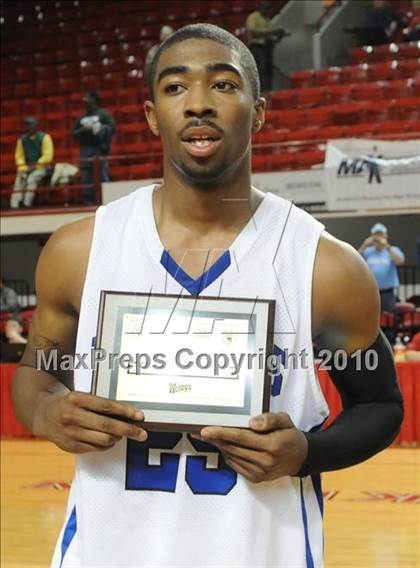 Thumbnail 1 in Terry Sanford vs. Lake Norman (NCHSAA Class 4A Final) photogallery.