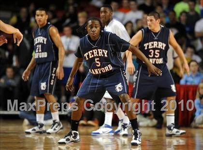 Thumbnail 3 in Terry Sanford vs. Lake Norman (NCHSAA Class 4A Final) photogallery.