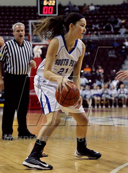 Thumbnail 1 in Bethlehem Catholic vs. South Park (PIAA Class AAA Final) photogallery.