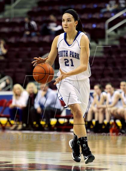 Thumbnail 1 in Bethlehem Catholic vs. South Park (PIAA Class AAA Final) photogallery.