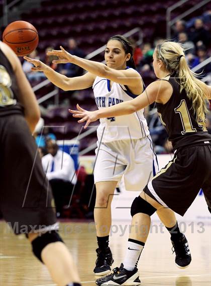 Thumbnail 3 in Bethlehem Catholic vs. South Park (PIAA Class AAA Final) photogallery.