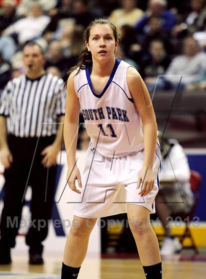 Thumbnail 1 in Bethlehem Catholic vs. South Park (PIAA Class AAA Final) photogallery.