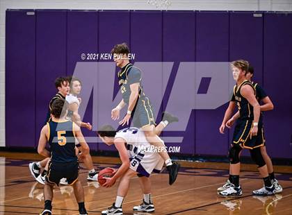 Thumbnail 2 in Moorefield @ Strasburg photogallery.