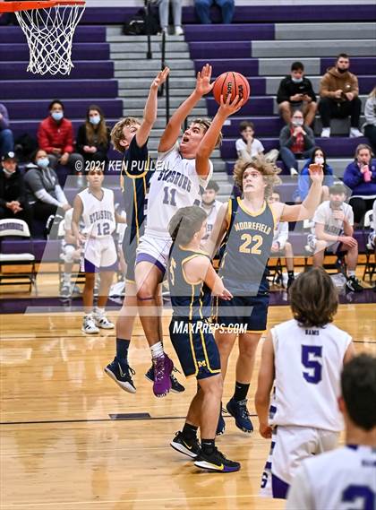 Thumbnail 2 in Moorefield @ Strasburg photogallery.