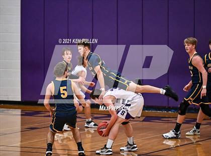 Thumbnail 3 in Moorefield @ Strasburg photogallery.