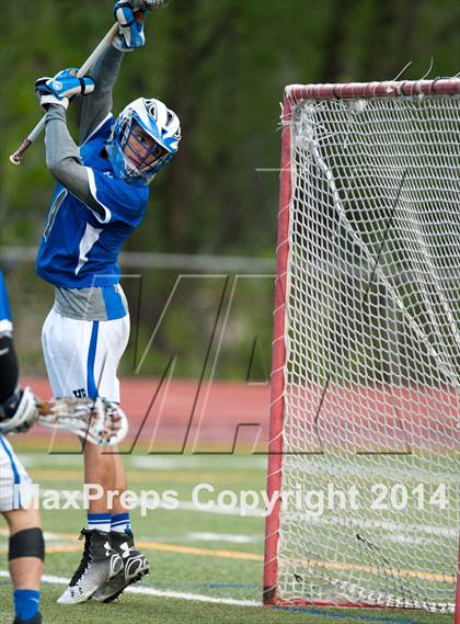 Thumbnail 1 in Arapahoe vs Highlands Ranch (CHSAA 5A 1st Round Playoff) photogallery.