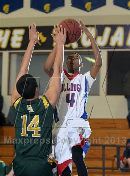 Thumbnail 3 in Rio Americano vs. Folsom (Trojan Toss-Up) photogallery.