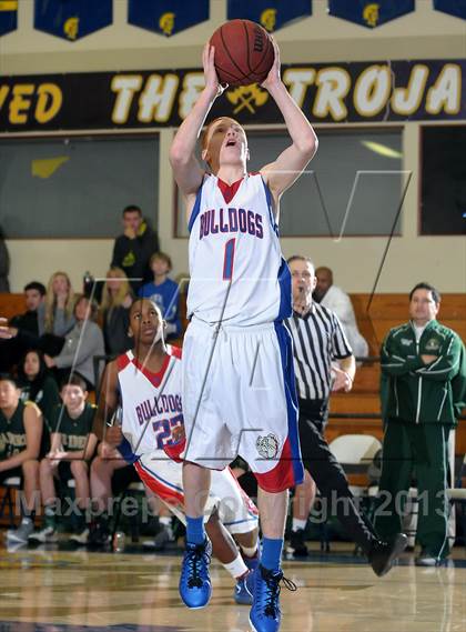 Thumbnail 3 in Rio Americano vs. Folsom (Trojan Toss-Up) photogallery.