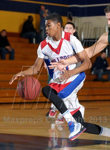 Thumbnail 2 in Rio Americano vs. Folsom (Trojan Toss-Up) photogallery.