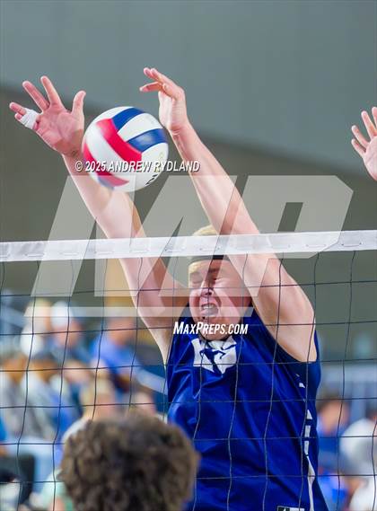 Thumbnail 2 in Severance vs. Lutheran (CHSAA 4A Round3) photogallery.