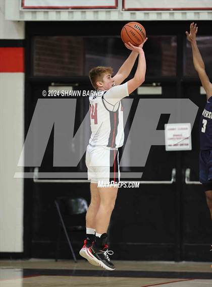 Thumbnail 3 in University vs. Sheridan (IHSAA 2A Sectional S43 Semifiinals) photogallery.