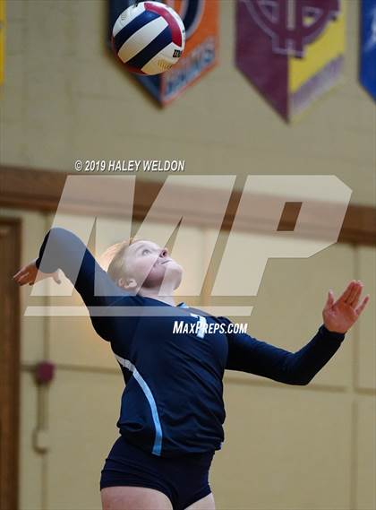 Thumbnail 3 in Nazareth Academy @ Saint Ignatius College Prep photogallery.