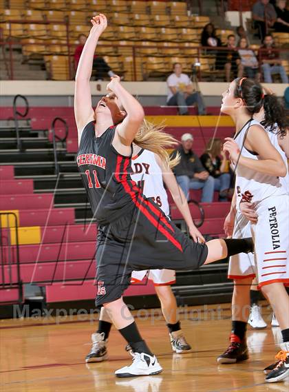 Thumbnail 2 in Petrolia vs. Texoma Christian (Fantasy of Lights) photogallery.