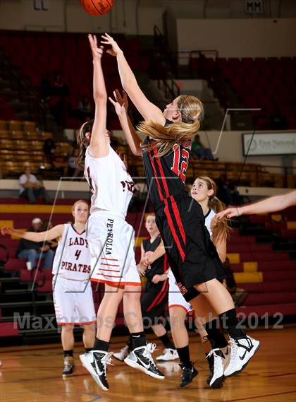 Thumbnail 3 in Petrolia vs. Texoma Christian (Fantasy of Lights) photogallery.