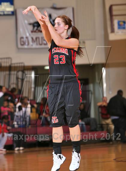Thumbnail 1 in Petrolia vs. Texoma Christian (Fantasy of Lights) photogallery.