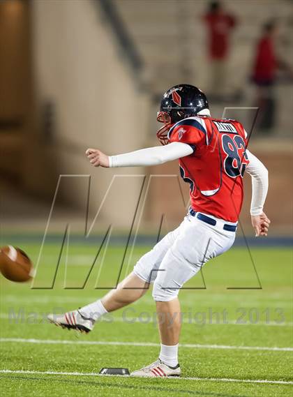 Thumbnail 1 in Creekview vs. Centennial (UIL 4A Bi-District Playoff) photogallery.