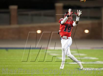 Thumbnail 3 in Creekview vs. Centennial (UIL 4A Bi-District Playoff) photogallery.