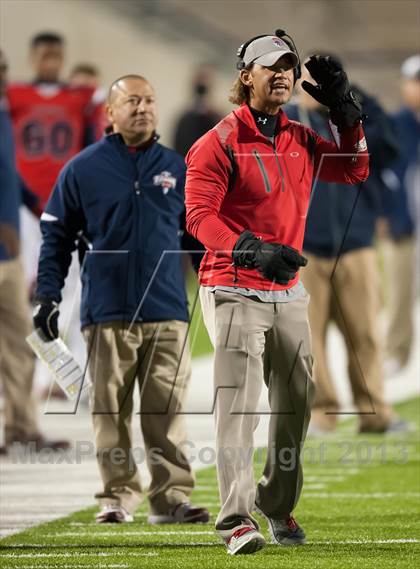 Thumbnail 2 in Creekview vs. Centennial (UIL 4A Bi-District Playoff) photogallery.