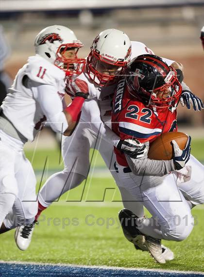 Thumbnail 3 in Creekview vs. Centennial (UIL 4A Bi-District Playoff) photogallery.