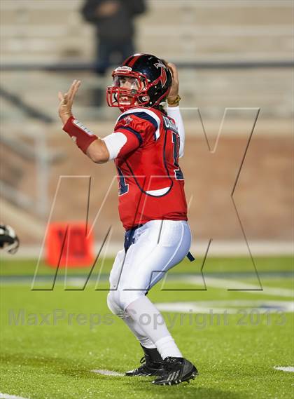 Thumbnail 3 in Creekview vs. Centennial (UIL 4A Bi-District Playoff) photogallery.