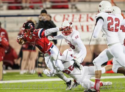 Thumbnail 2 in Creekview vs. Centennial (UIL 4A Bi-District Playoff) photogallery.