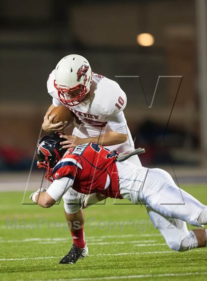 Thumbnail 2 in Creekview vs. Centennial (UIL 4A Bi-District Playoff) photogallery.