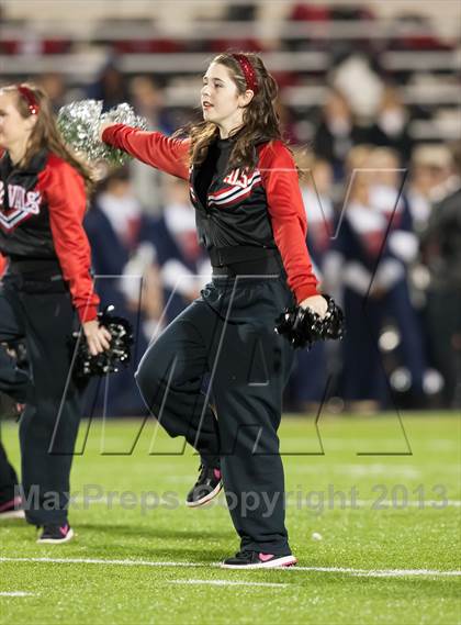 Thumbnail 3 in Creekview vs. Centennial (UIL 4A Bi-District Playoff) photogallery.