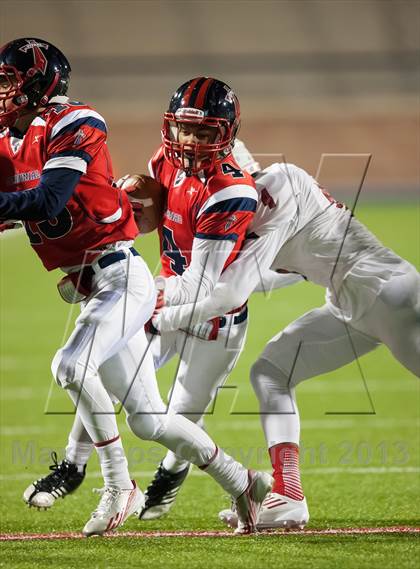 Thumbnail 1 in Creekview vs. Centennial (UIL 4A Bi-District Playoff) photogallery.