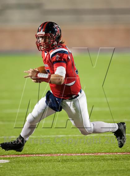 Thumbnail 1 in Creekview vs. Centennial (UIL 4A Bi-District Playoff) photogallery.
