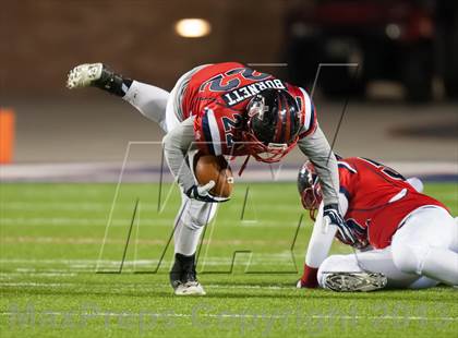 Thumbnail 2 in Creekview vs. Centennial (UIL 4A Bi-District Playoff) photogallery.