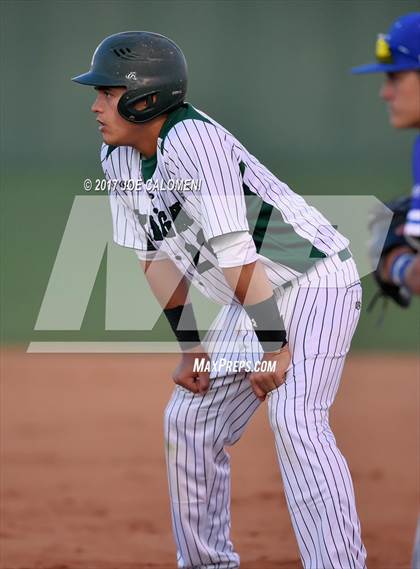 Thumbnail 3 in Reagan [Ronald] vs. MacArthur [Douglas] photogallery.