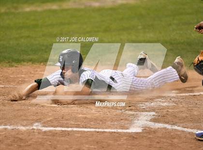 Thumbnail 1 in Reagan [Ronald] vs. MacArthur [Douglas] photogallery.
