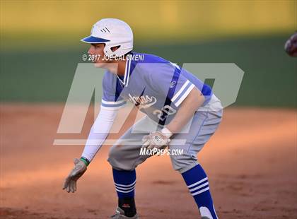 Thumbnail 1 in Reagan [Ronald] vs. MacArthur [Douglas] photogallery.