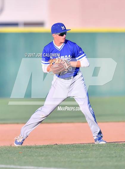 Thumbnail 2 in Reagan [Ronald] vs. MacArthur [Douglas] photogallery.