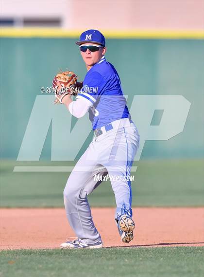 Thumbnail 3 in Reagan [Ronald] vs. MacArthur [Douglas] photogallery.