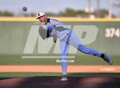 Thumbnail 1 in Reagan [Ronald] vs. MacArthur [Douglas] photogallery.