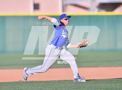 Thumbnail 3 in Reagan [Ronald] vs. MacArthur [Douglas] photogallery.