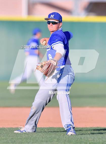 Thumbnail 3 in Reagan [Ronald] vs. MacArthur [Douglas] photogallery.
