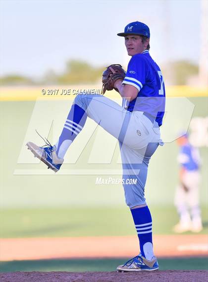Thumbnail 3 in Reagan [Ronald] vs. MacArthur [Douglas] photogallery.