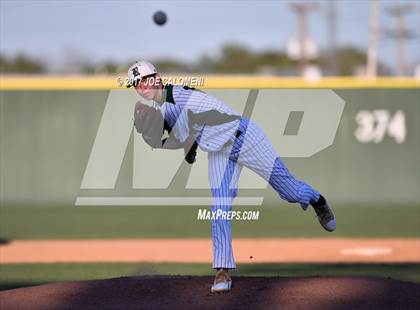 Thumbnail 1 in Reagan [Ronald] vs. MacArthur [Douglas] photogallery.