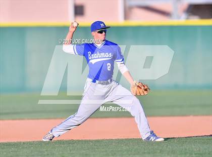 Thumbnail 2 in Reagan [Ronald] vs. MacArthur [Douglas] photogallery.