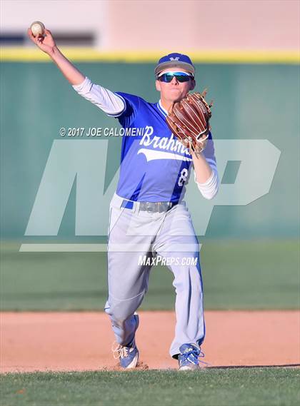Thumbnail 3 in Reagan [Ronald] vs. MacArthur [Douglas] photogallery.